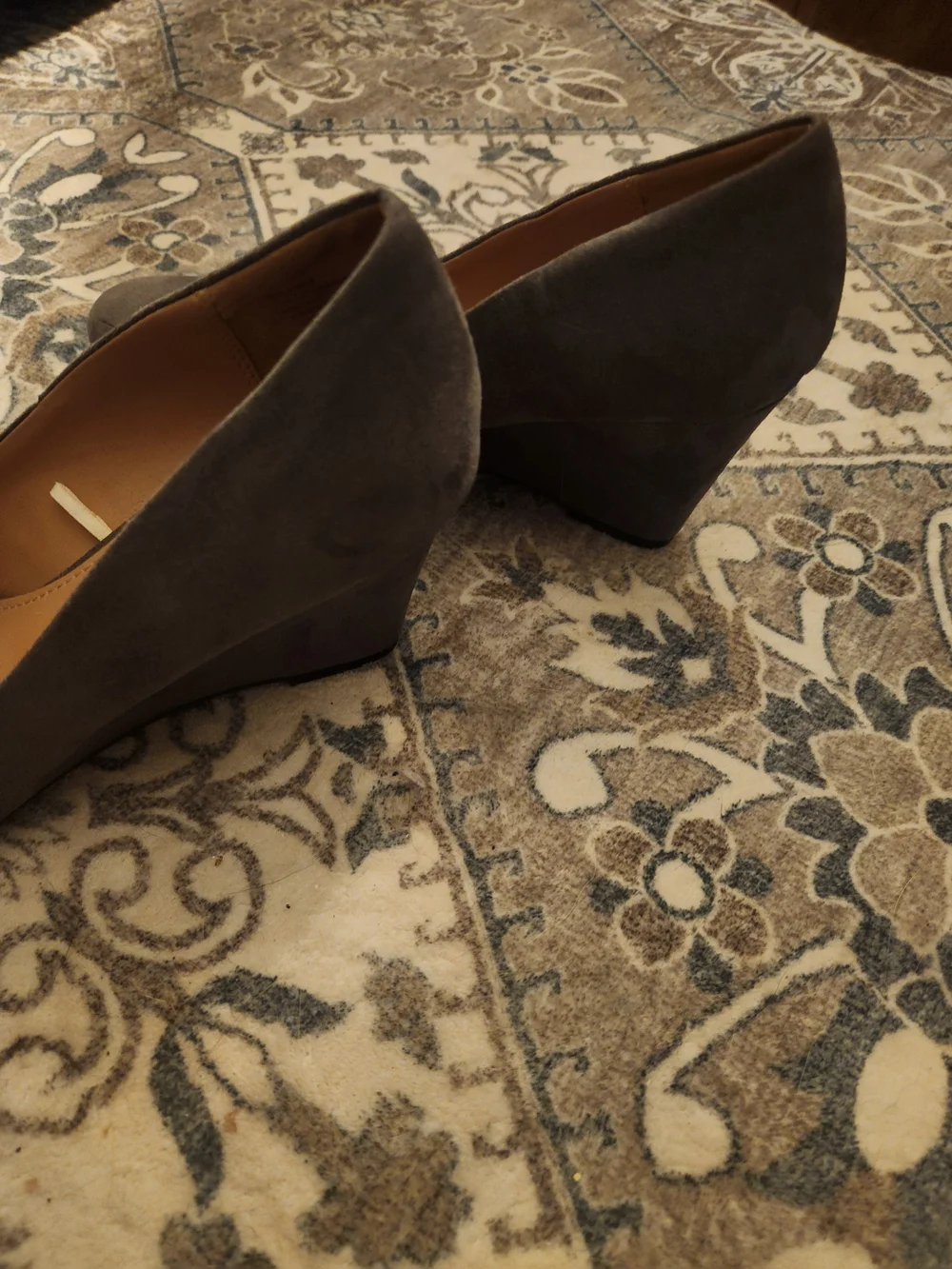 Women's Suede Wedge Pumps - Grey